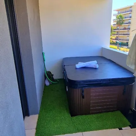 Bien Design Avec Jacuzzi Et Piscine Appartamento Villeneuve-Loubet