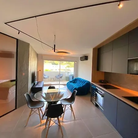 Bien Design Avec Jacuzzi Et Piscine Апартаменты