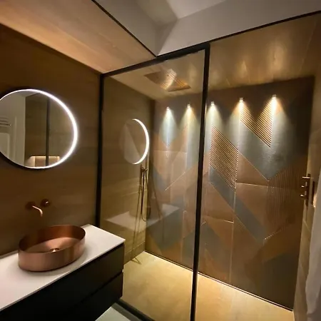 아파트 Bien Design Avec Jacuzzi Et Piscine