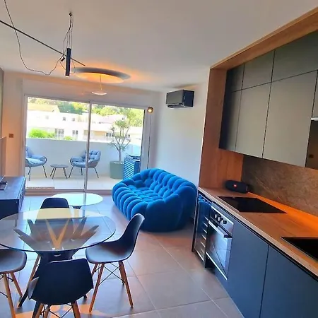 Bien Design Avec Jacuzzi Et Piscine Apartamento Villeneuve-Loubet