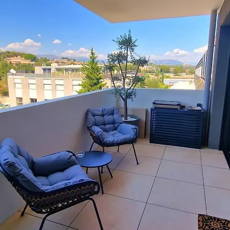 아파트 Bien Design Avec Jacuzzi Et Piscine 빌뇌브루베