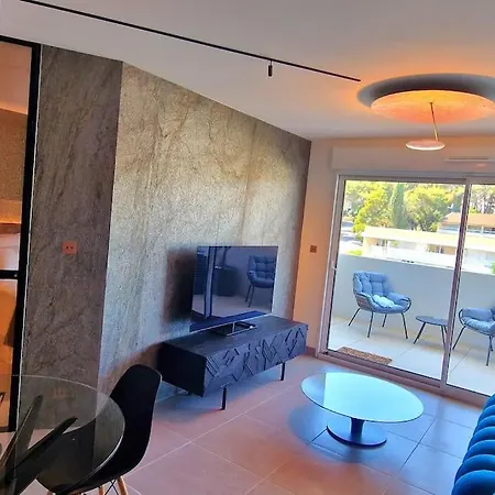 Bien Design Avec Jacuzzi Et Piscine Апартаменты Вильнёв-Лубе