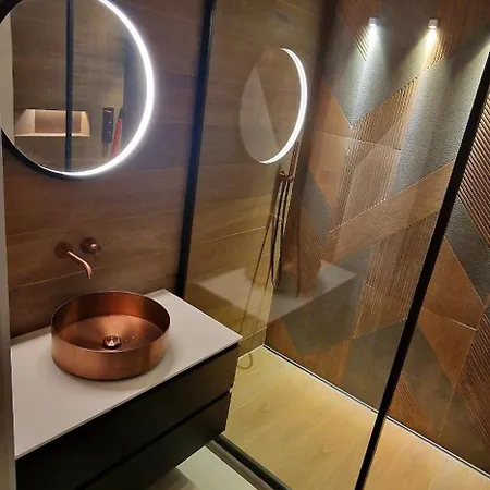 아파트 Bien Design Avec Jacuzzi Et Piscine